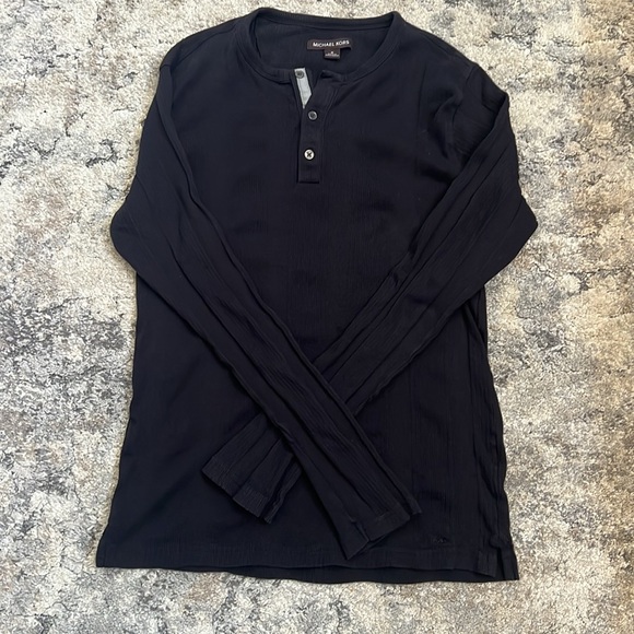 Michael Kors men’s black henley button shirt. Ribbed cotton & stretch. Slim fit - Picture 2 of 4